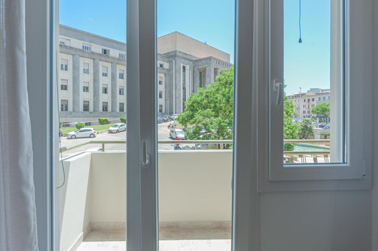 Eleonore Elegant Room Suite Κάλιαρι Εξωτερικό φωτογραφία